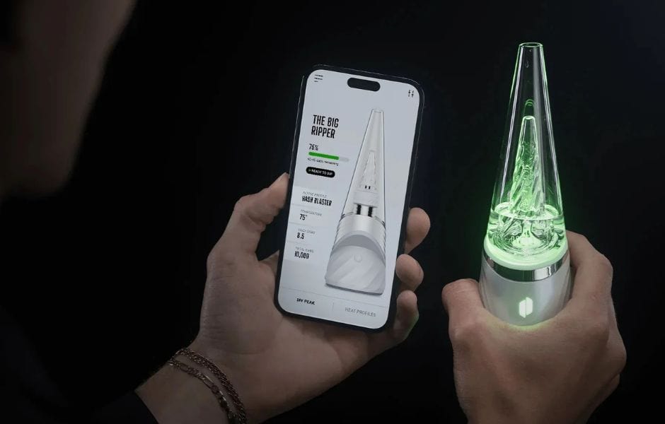 Puffco New Peak Pro 3DXL eRig V2.0 on Mind Vapes Full Customization with App Connect